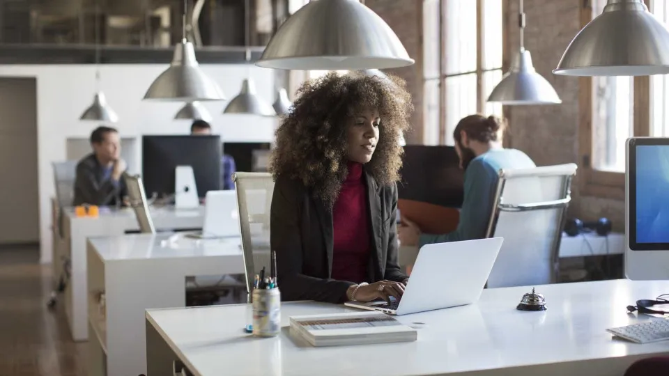 Espaços de coworking na região EMEA totalizaram 115 mil m2 até junho