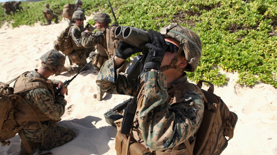 Emirados Árabes Unidos e EUA realizam exercício militar no Golfo