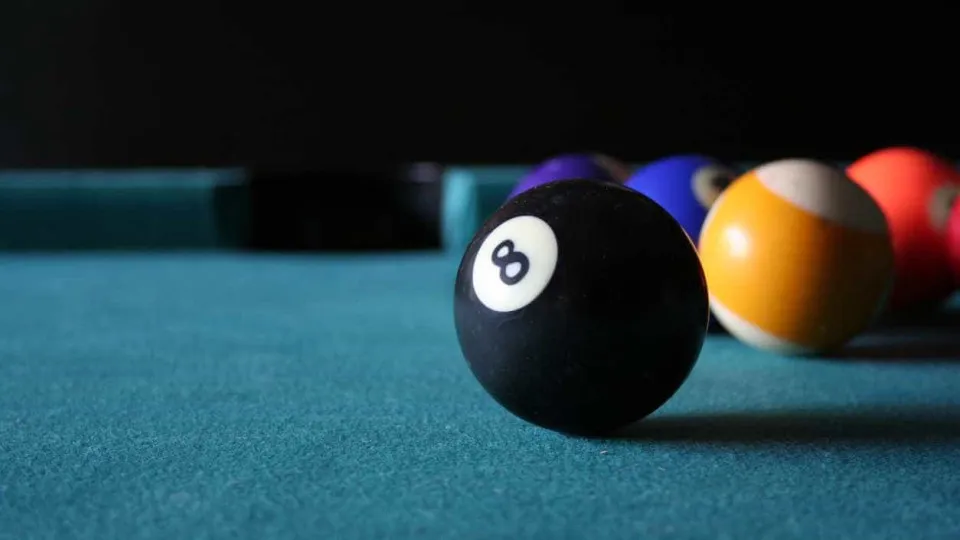 O significado da bola 8 na fotografia principal do Facebook