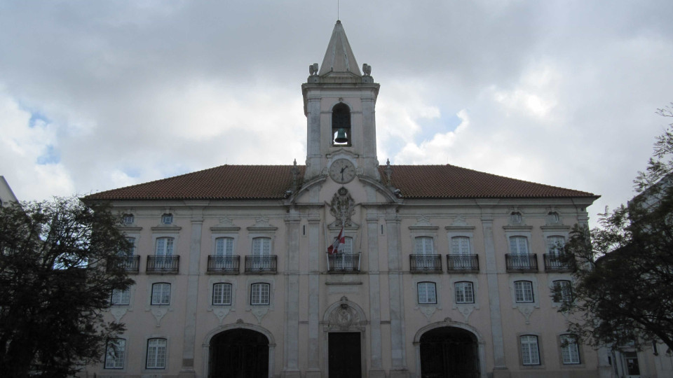 Câmara de Aveiro recuperada financeiramente
