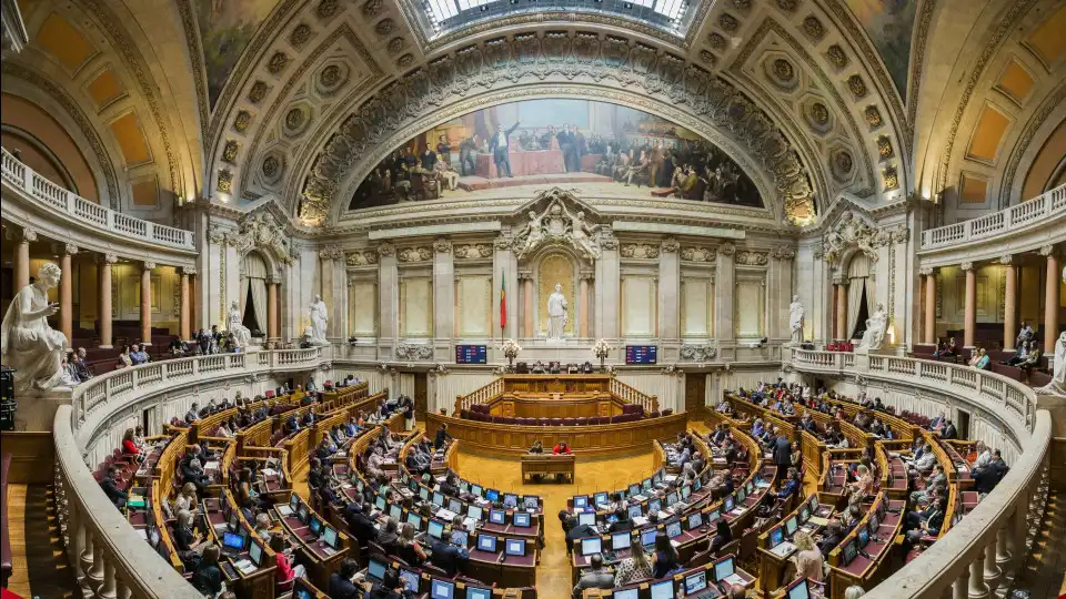 Partidos do Governo e Chega rejeitam projeto do PS de mecenato cultural