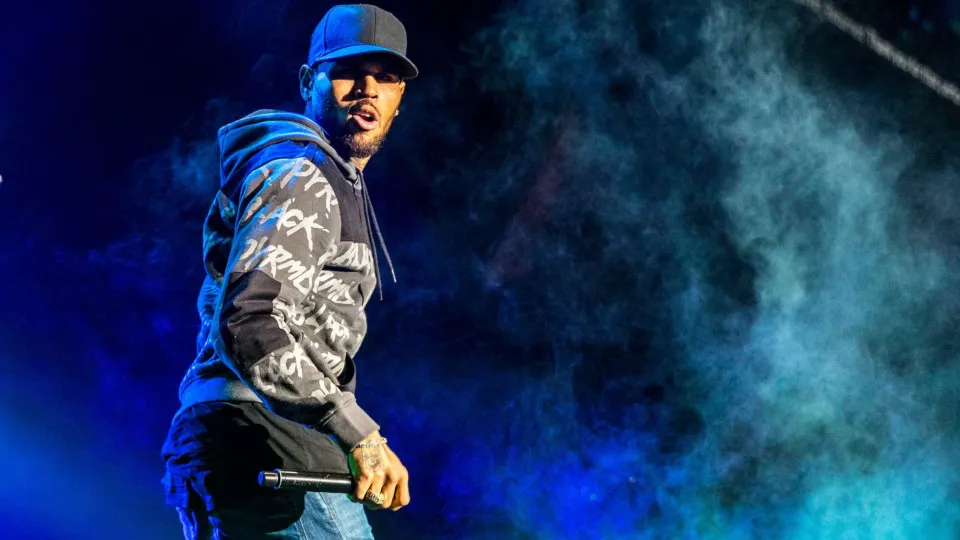 Chris Brown confirma concerto apenas dois dias depois de ser preso