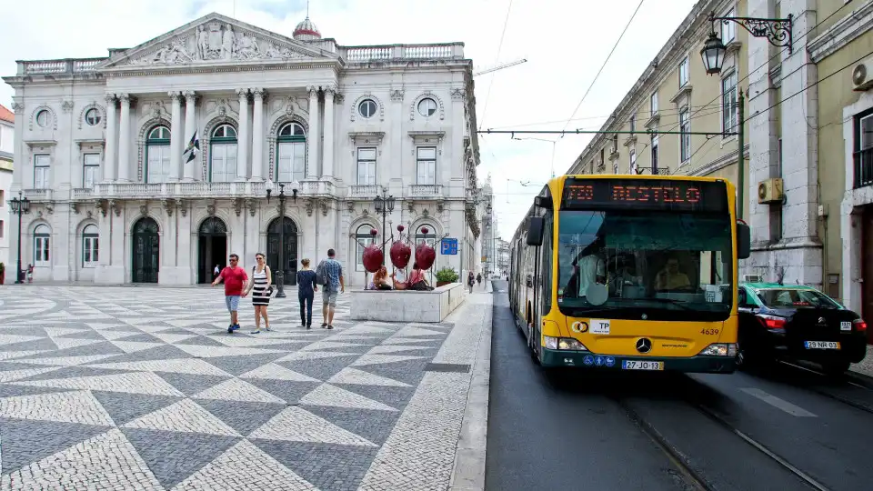 Trabalhadores da Carris de Lisboa iniciam hoje às 22h00 greve de 24 horas