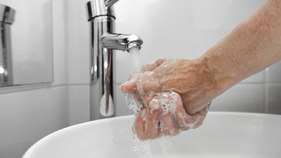 OMS lança o apelo. "Salve vidas: Lave as mãos"