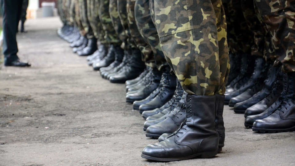 Exército abre "processo urgente" a alegadas práticas violentas a recruta