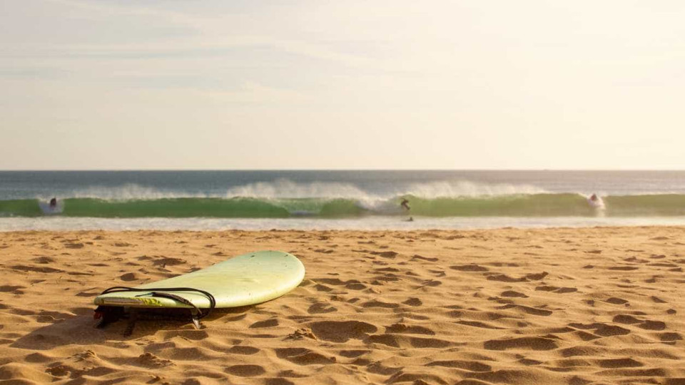 Portugal acolhe elite do surf mundial na contagem decrescente para 2021