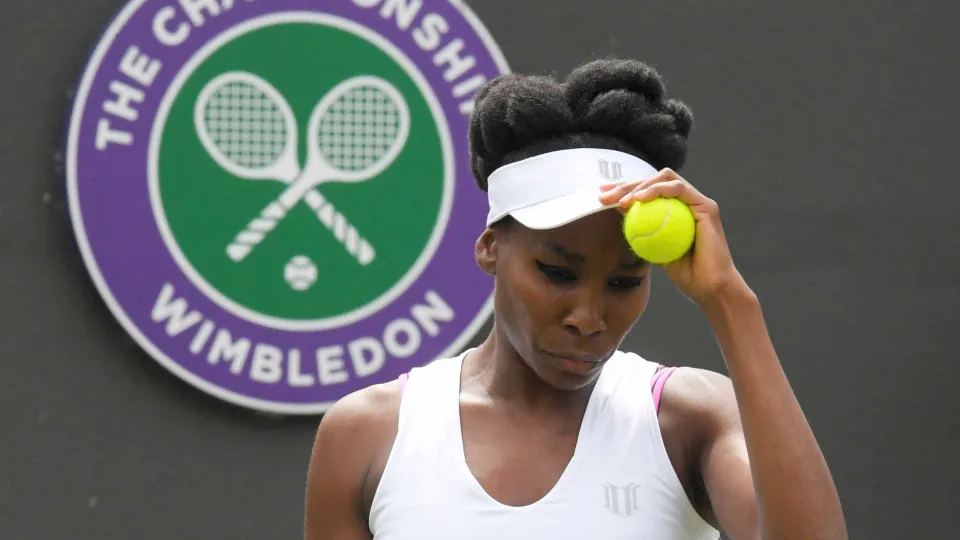 Venus Williams chora em conferência após questão sobre acidente fatal