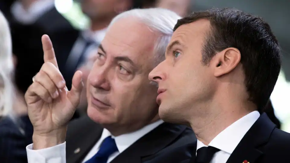 "França não vai enviar nem mais uma [arma]" para Israel, garante Macron