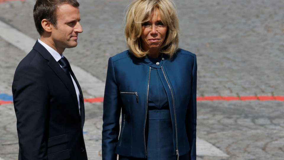 Brigitte Macron avança para a justiça contra rumores de ser transgénero