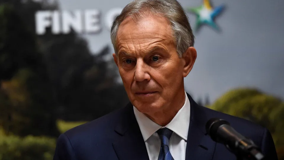 Tony Blair considera "imperdoável" desempenho dos trabalhistas