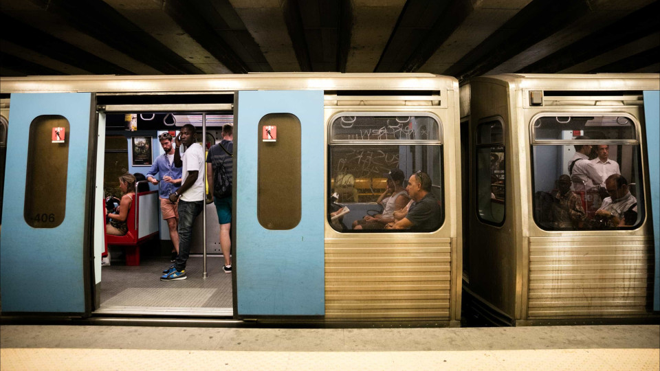 "Doença súbita" de passageiro interrompe Linha Amarela do metro em Lisboa