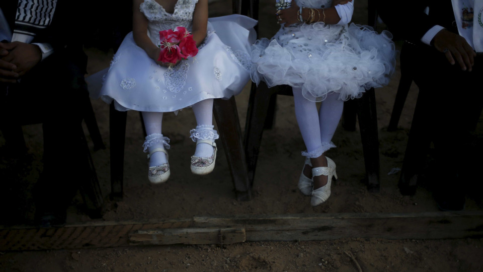 Lei que criminaliza casamento infantil na Serra Leoa é "histórica"