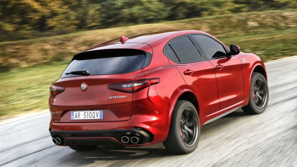 Alfa Romeo Stelvio Quadrifoglio considerado o SUV de 2018