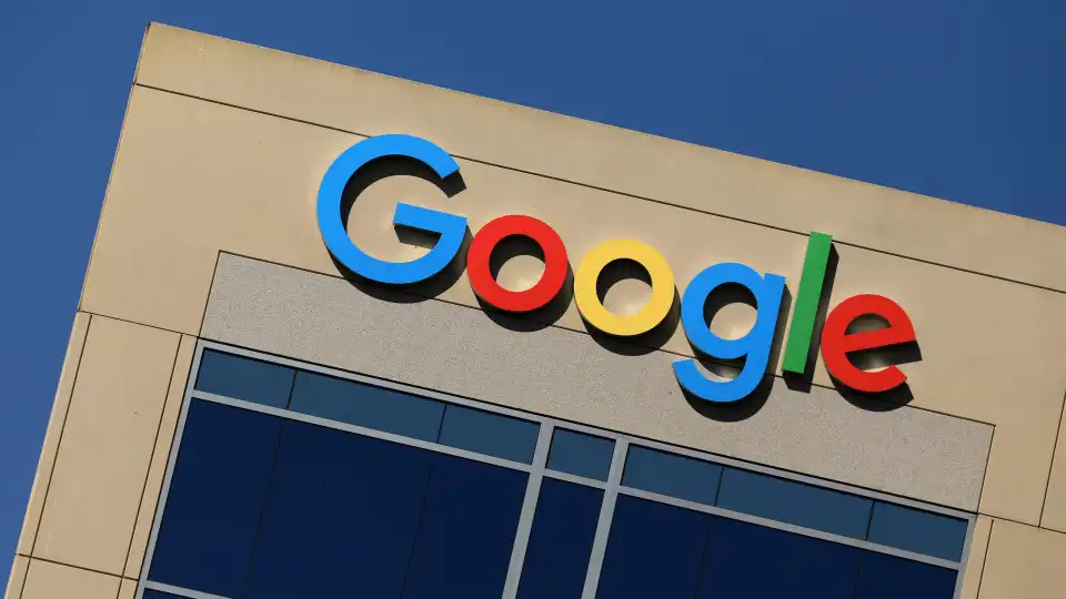 Google volta a contratar o pioneiro da IA por 2,7 mil milhões de dólares