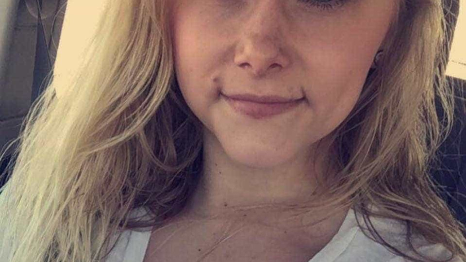 Mulher encontrada morta após encontro com pessoa que conheceu no Tinder