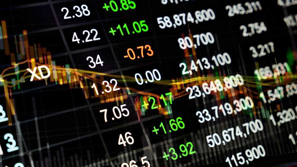 Bolsa de Tóquio fecha a perder 0,23%