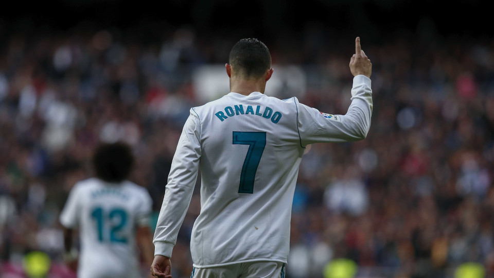 Real Madrid 'atropela' Sevilha à boleia do Bola de Ouro CR7