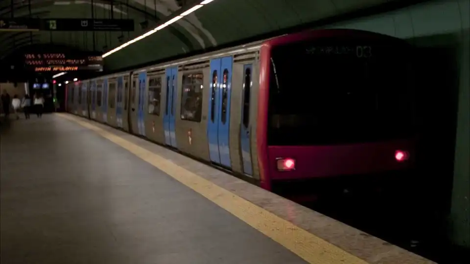 Circulação normalizada na Linha Vermelha do Metro de Lisboa