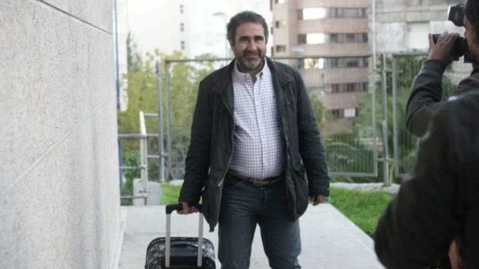 Carpinteiro que gerou 150 milhões em faturas falsas continua foragido