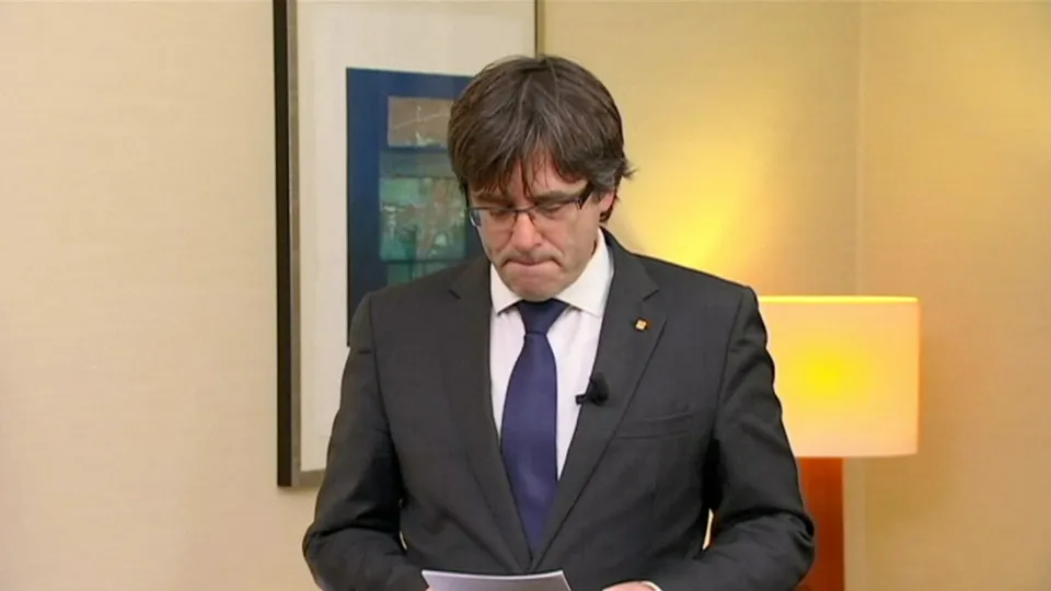 Presidente do parlamento catalão "perplexa" com detenção de Puigdemont