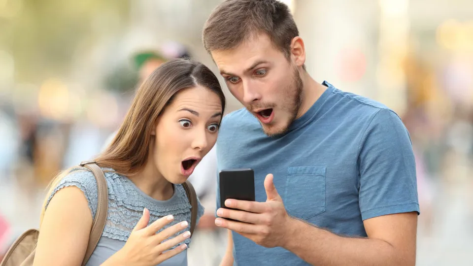 Conheça a clínica que 'desconecta' os jovens viciados em telemóveis