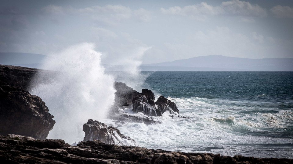 Açores com aviso amarelo por causa da agitação marítima e vento