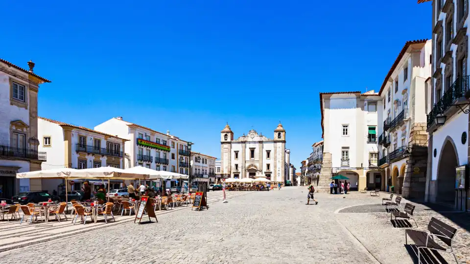 Festival Imaterial "une" patrimónios e povos em Évora no mês de maio