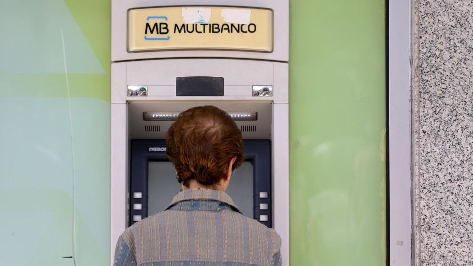 Fecho da CGD deixa 5 mil pessoas sem um único banco ou Multibanco