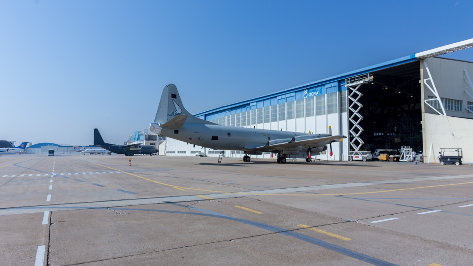 Setor da aeronáutica português mostra-se em Paris durante uma semana