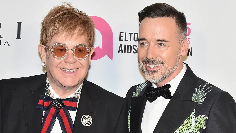 David Furnish declara-se a Elton John em dia especial. “Marido lindo” David Furnish declara-se a Elton John em dia especial. “Marido lindo”