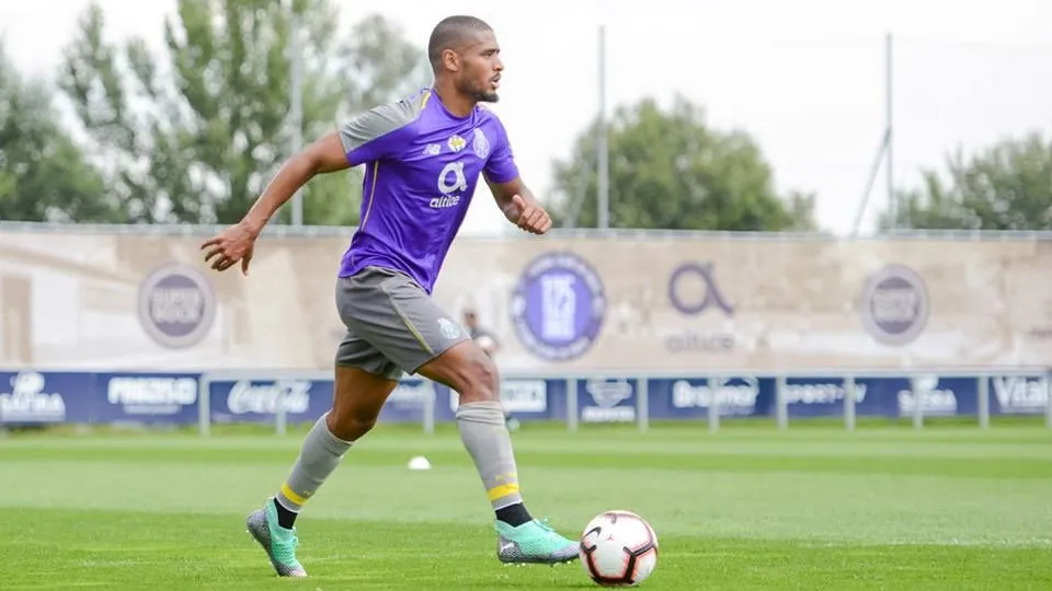Saidy Janko vai 'rodar' noutro clube