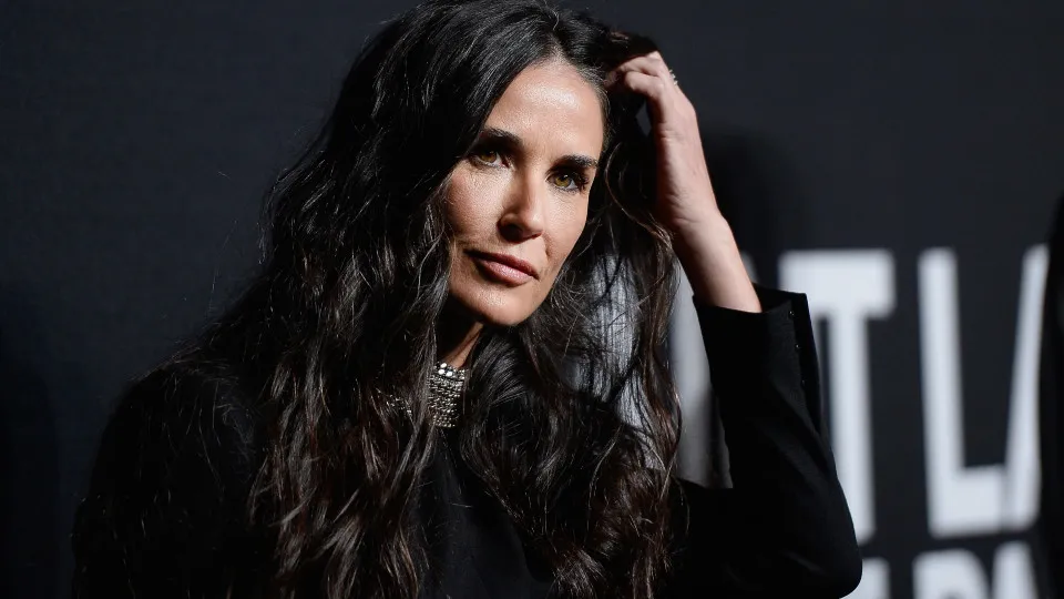 Demi Moore está solteira. Namoro com Daniel Humm terminou