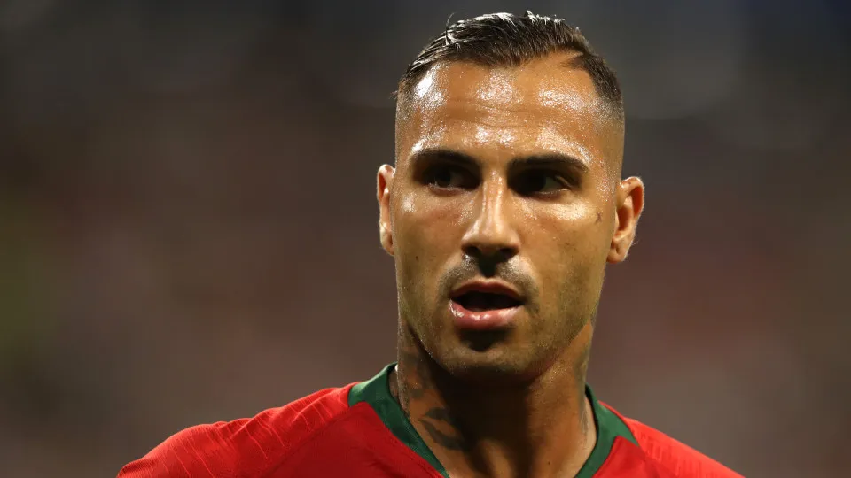 Ricardo Quaresma quer continuar a jogar e até abre a porta a um clube