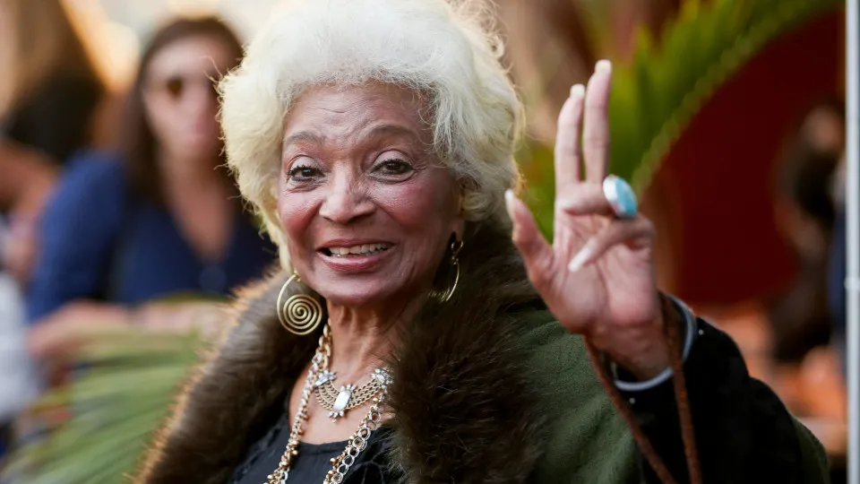 Morreu Nichelle Nichols, estrela de 'Star Trek' que quebrou barreiras