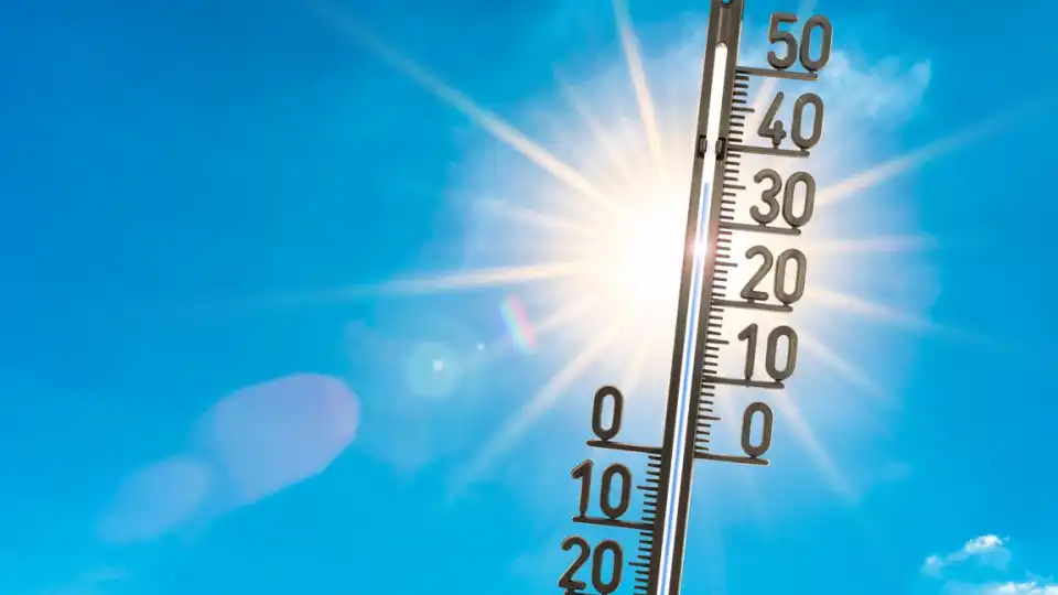 Temperaturas vão subir até aos 32ºC no domingo. Mas continue por casa