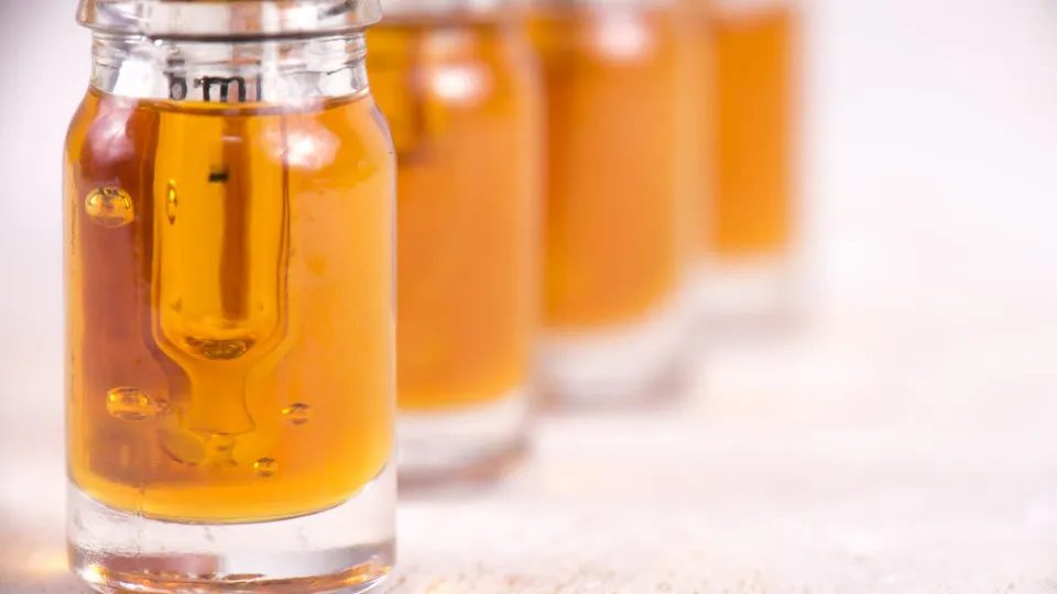 Óleo de sementes de cânhamo vendido como canábis medicinal