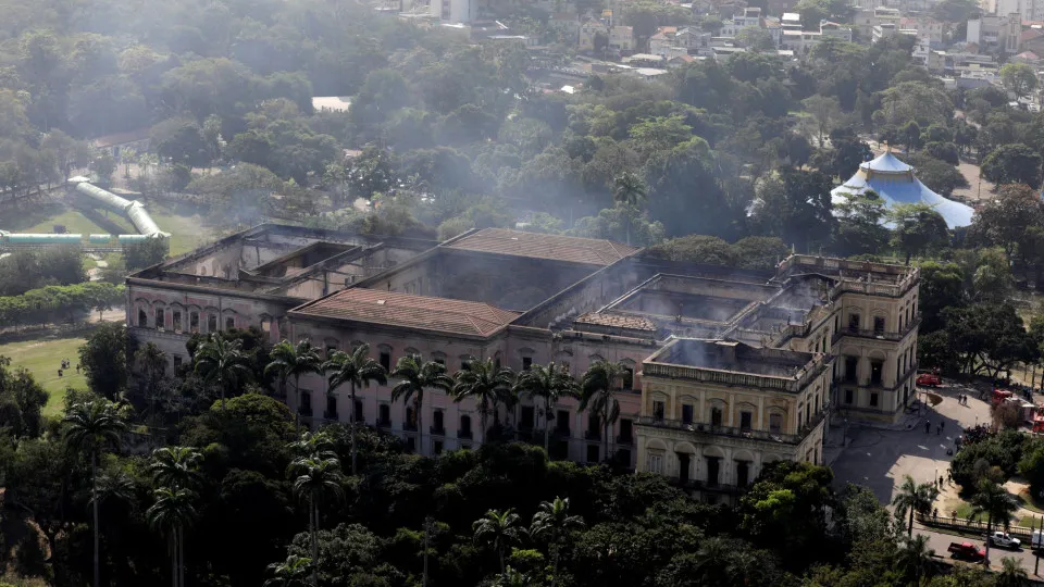 UNESCO "fortemente empenhada" na reconstrução do Museu Nacional do Brasil