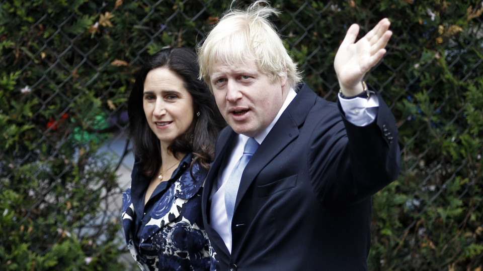 Boris Johnson divorcia-se após acusação de infidelidade