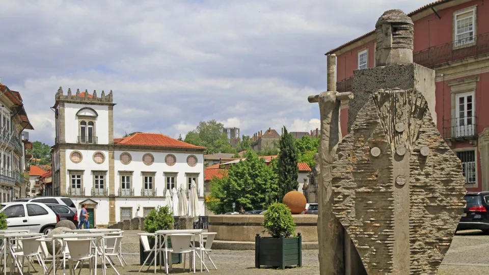 PSD/CDS-PP conquista "vitória histórica" em Guimarães após 36 anos PS