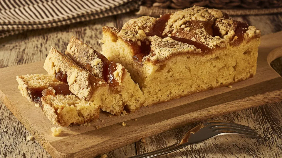 Olá fim-de-semana: Prove esta receita fácil e deliciosa de bolo de banana