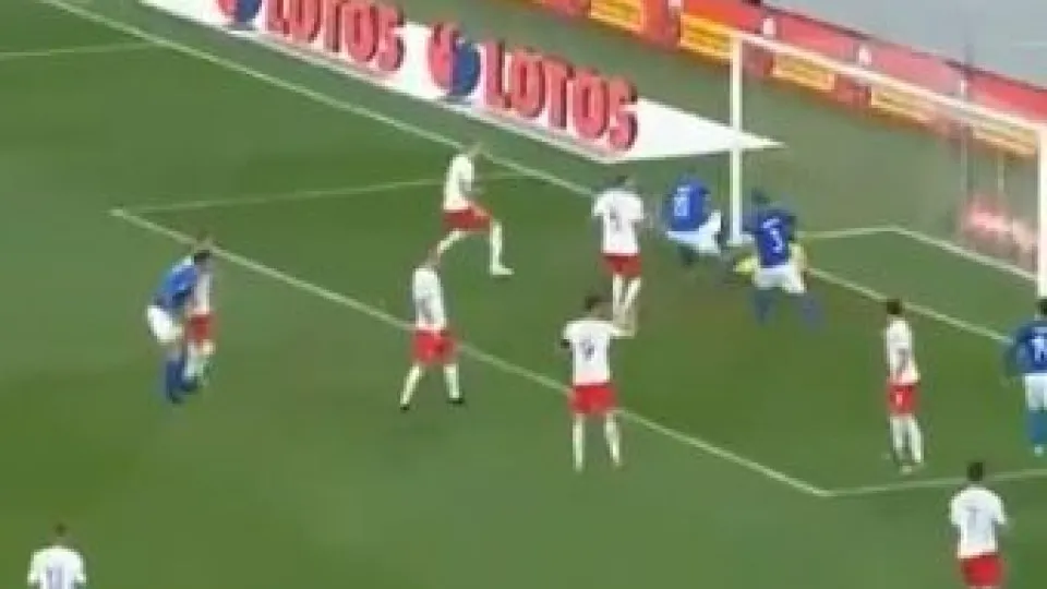 O golo italiano que despromove a Polónia e que adia a festa portuguesa
