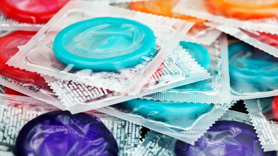 Venda de preservativos nos EUA sobe após levantamento de restrições
