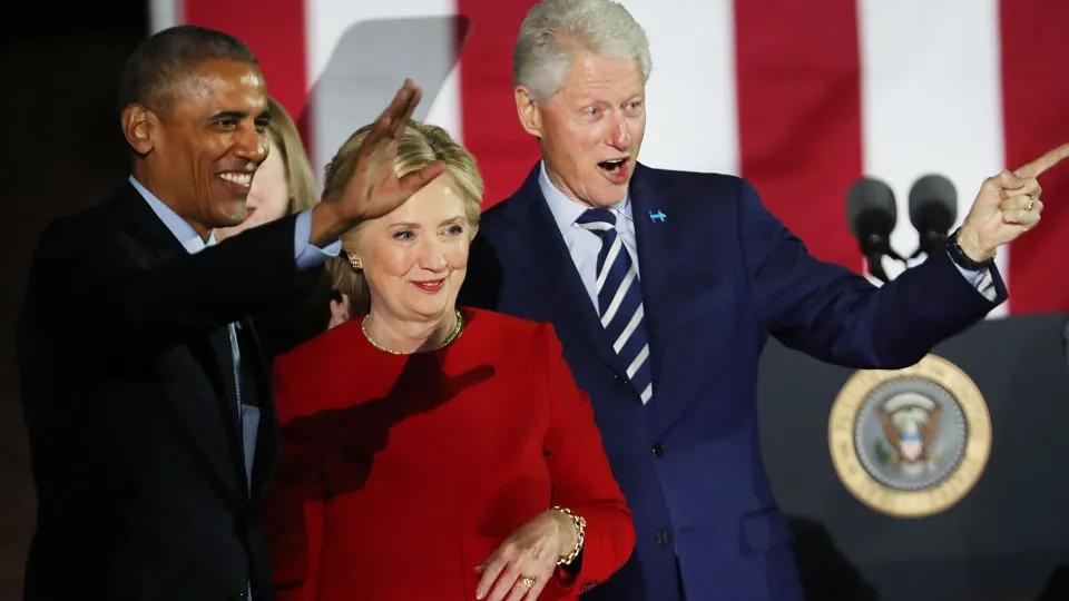 Encontrada bomba em casa dos Clinton. Enviado explosivo para Obama também