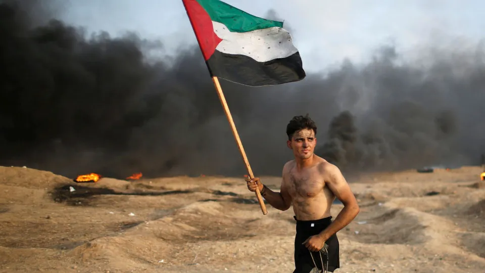 A versão palestiniana de 'A Liberdade Guiando um Povo'? Imagem já é viral