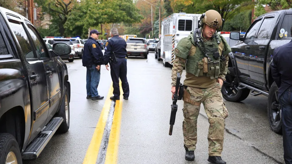 Homicida da sinagoga de Pittsburgh condenado à pena de morte