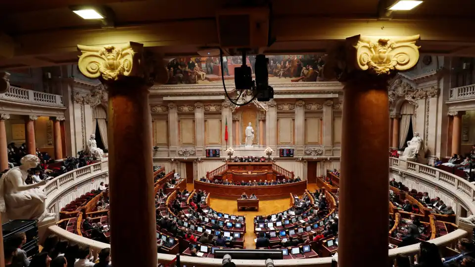 Deputados Catarina Martins, Pinto Moreira e Manuel Loff deixam Parlamento