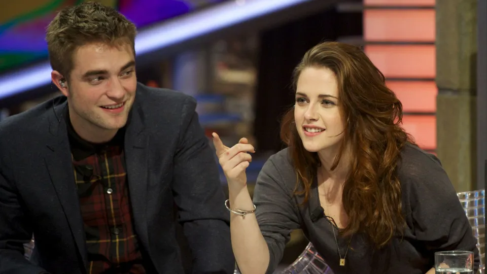 Remorsos da traição? Kristen Stewart ainda pensa em Robert Pattinson 