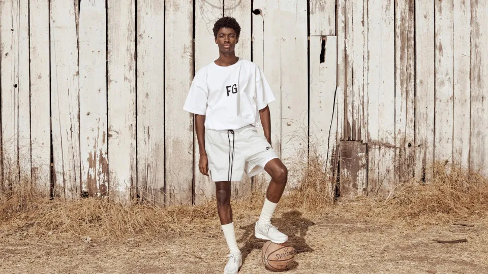 Nike celebra o basquetebol com Jerry Lorenzo