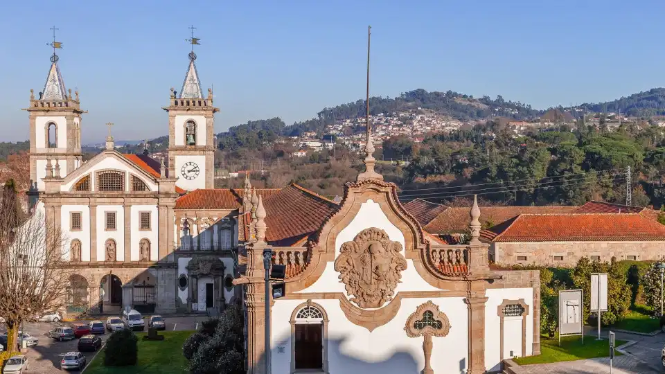 Queda de árvores fecha parque de lazer em Santo Tirso por tempo indeterminado