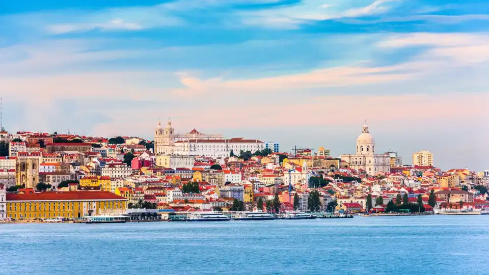 Denúncia sobre nova mesquita em Lisboa desencadeia visita técnica da CML